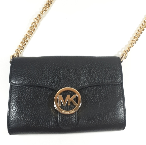 Michael Kors Handbags - Michael Kors Crossbody Purse Black Leather Bag GUC